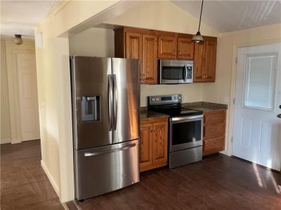 6 Pilgrim Avenue, Coventry, Rhode Island 02816, USA