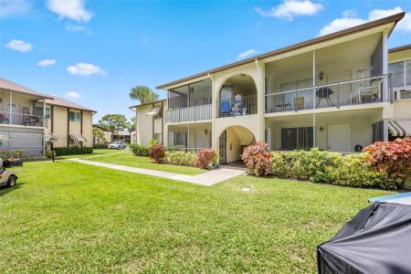 5839 La Pinata Blvd C-2, Green Acres, Florida 33463, USA