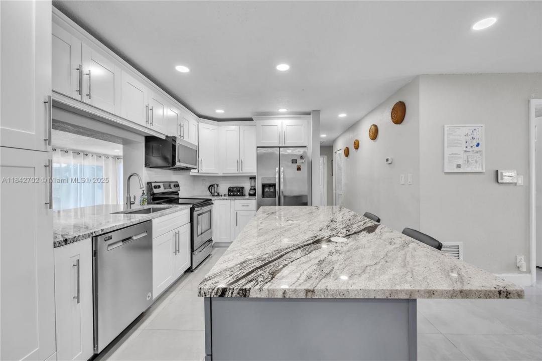 2631 NE 19th, Pompano Beach, 佛羅里達州 33062, 美國