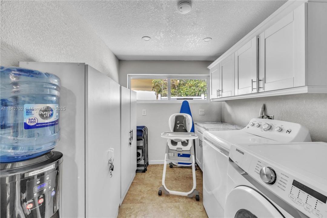 2631 NE 19th, Pompano Beach, 佛羅里達州 33062, 美國