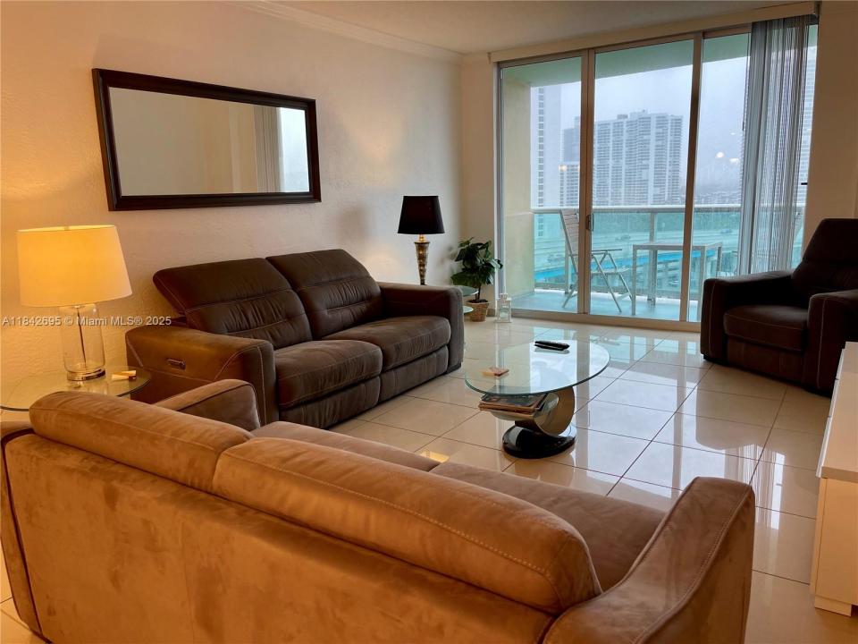 19390 Collins Ave 1405, Sunny Isles Beach, Flórida 33160, Estados Unidos
