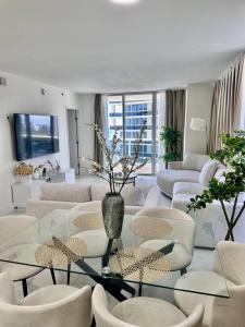1830 S Ocean Dr 2406, Hallandale Beach, Florida 33009