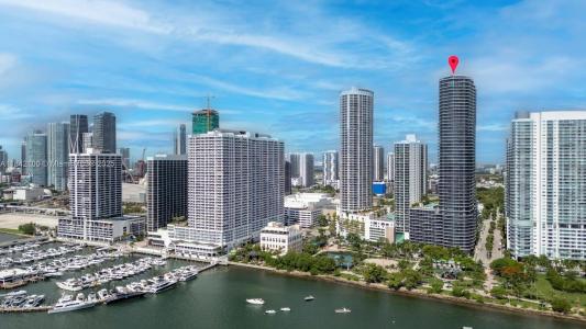 488 NE 18th St 2511, Miami, Florida 33132, USA