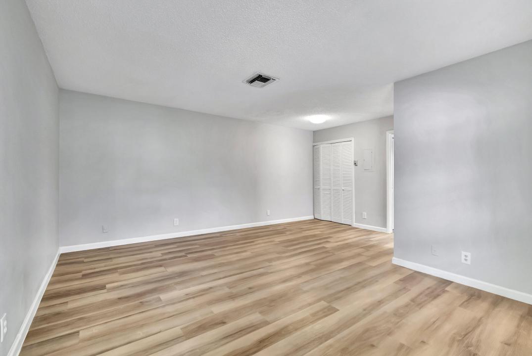 421 S J Street #2, Lake Worth Beach, Florida 33460, Amerika Birleşik Devletleri