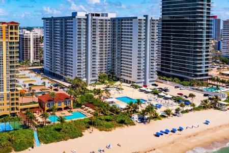 2030 S Ocean Dr 727, Hallandale Beach, Florida 33009, USA