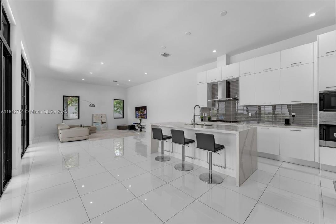 8109 NW 48th Ter, Doral, Floride 33166, États-Unis