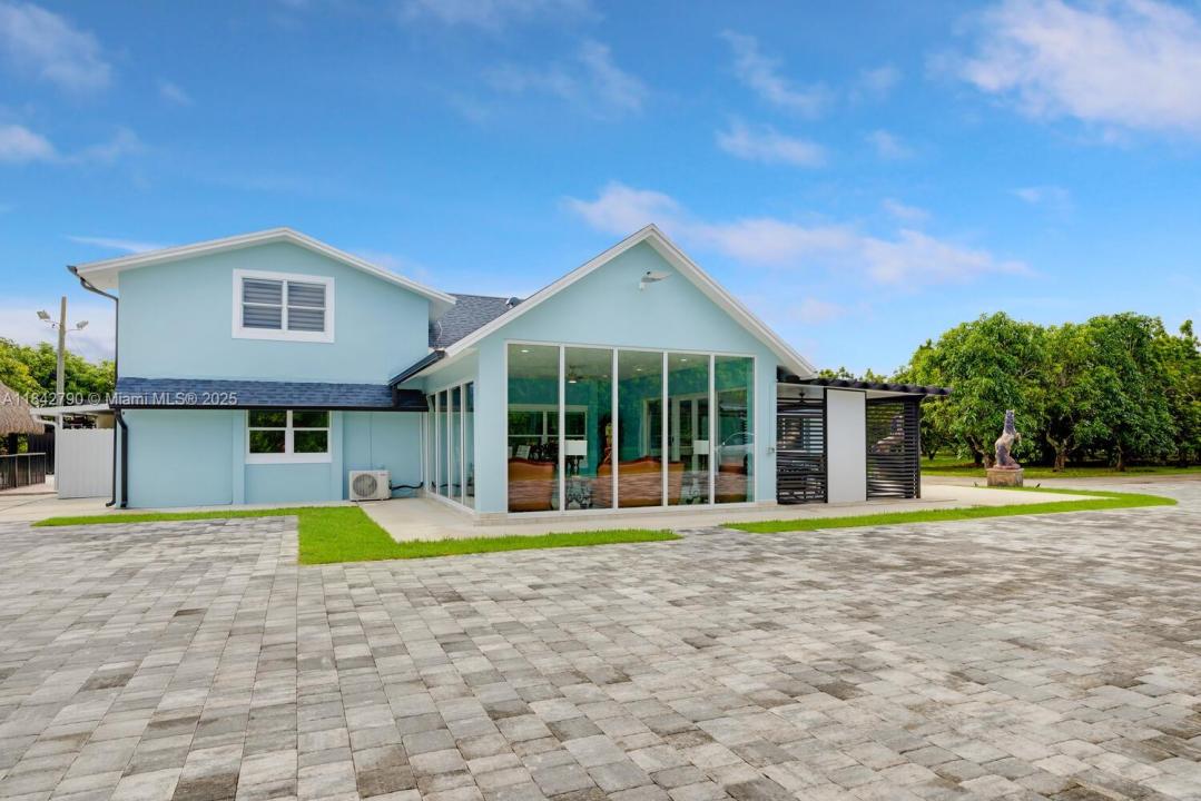 18955 SW 264 STREET, Homestead, Florida 33031