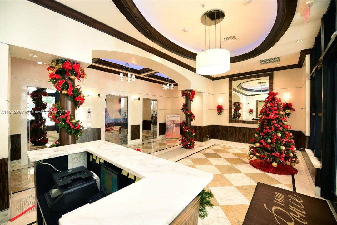 1600 PONCE DE LEON BLVD 1107, Coral Gables, フロリダ 33134, アメリカ合衆国