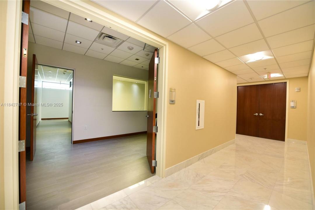 1600 PONCE DE LEON BLVD 1107, Coral Gables, フロリダ 33134, アメリカ合衆国