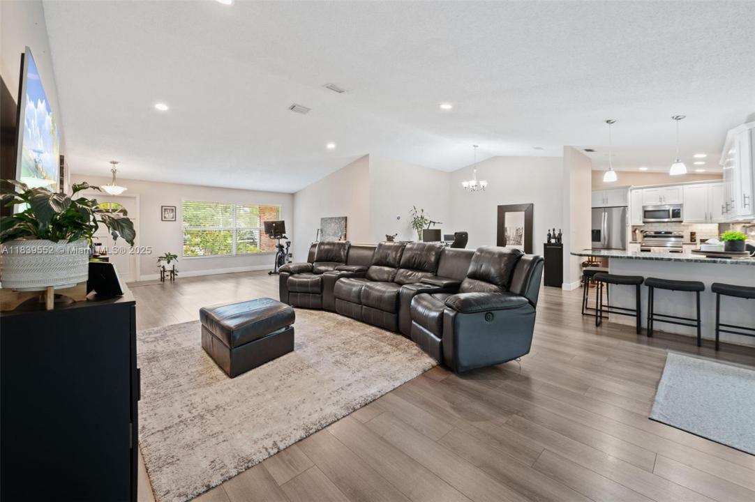 2250 NW 41st Ave, Coconut Creek, Flórida 33066, Estados Unidos