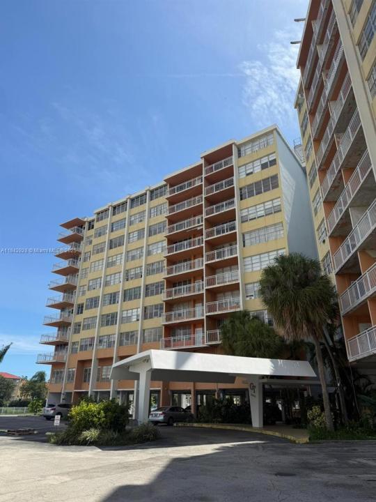2025 NE 164th St 818, North Miami Beach, Flórida 33162, Estados Unidos