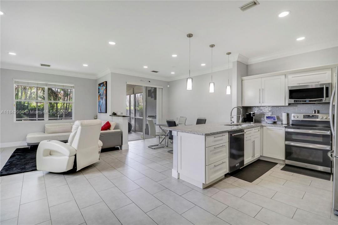 6047 Seminole Gardens Cir 6047, Riviera Beach, Florida 33418, Amerika Birleşik Devletleri