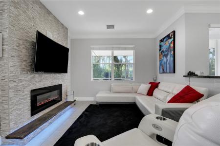 6047 Seminole Gardens Cir 6047, Riviera Beach, Florida 33418, USA