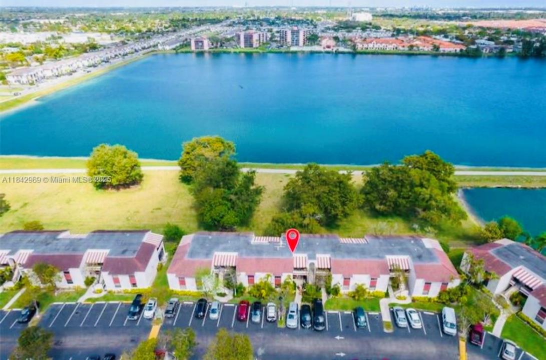20300 NE 3rd Ct 6, Miami, フロリダ 33179, アメリカ合衆国