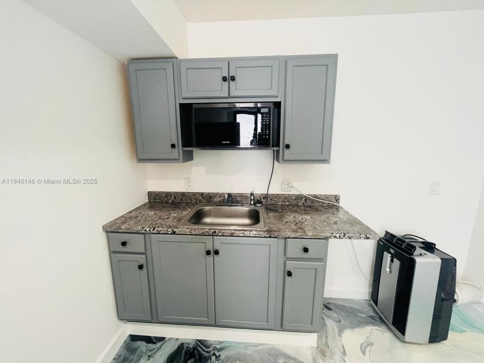 17615 NW 85th Ave 0, Hialeah, Florida 33015, Estados Unidos