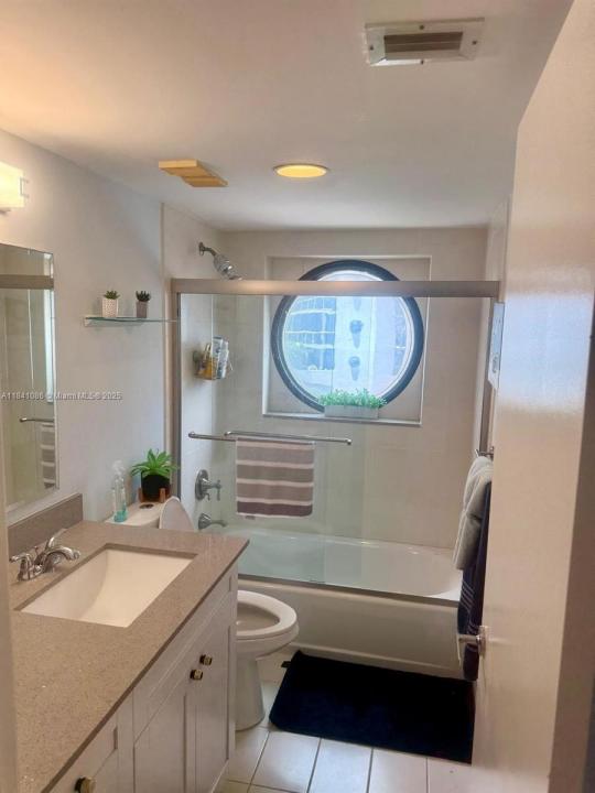 3640 Yacht Club Dr 410, Aventura, Florida 33180, HOA KỲ