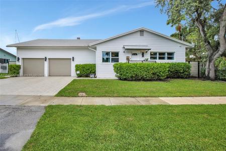 317 NE 5th Ct, Dania Beach, Florida 33004, USA