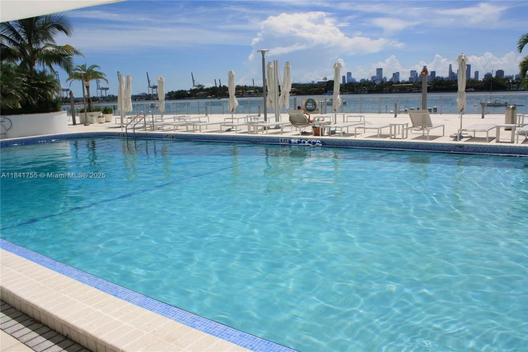 1035 West Ave 302, Miami Beach, פלורידה 33139, ארצות הברית של אמריקה 