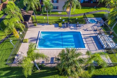 11209 SW 88th St 204B, Miami, Florida 33176, USA
