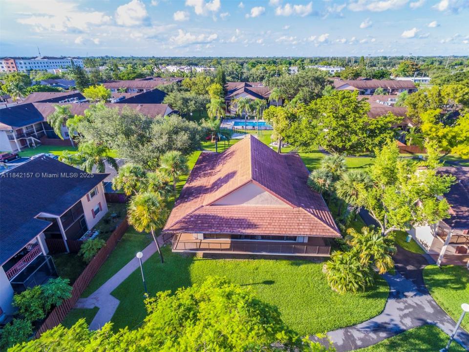 11209 SW 88th St 204B, Miami, 佛罗里达州 33176, 美国