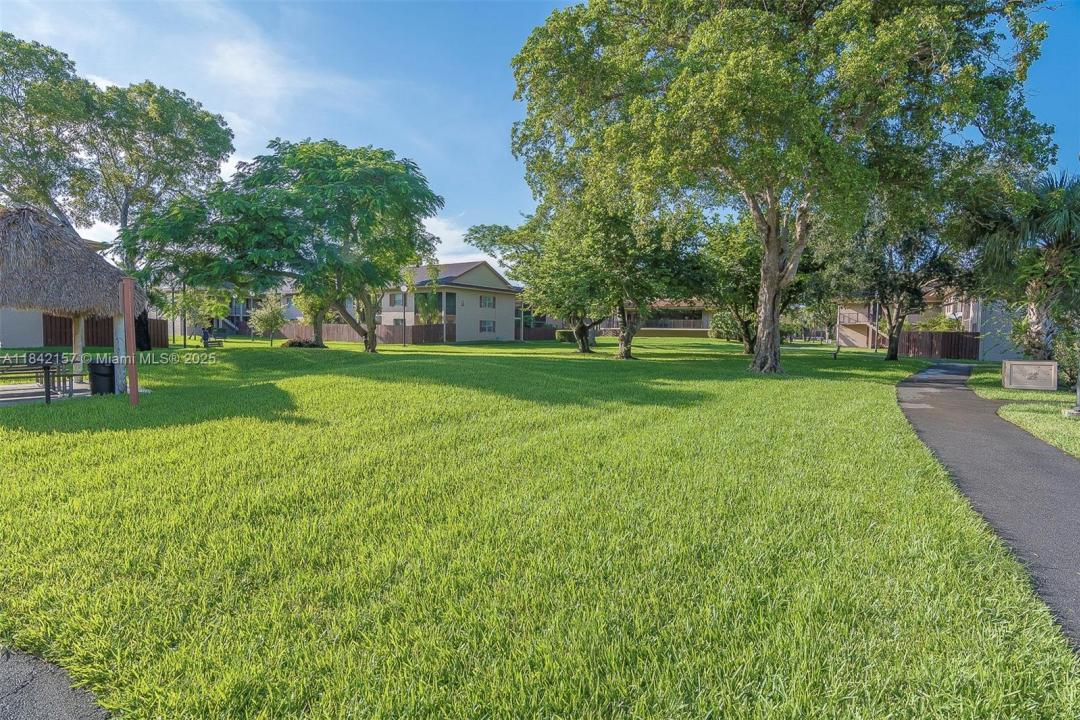 11209 SW 88th St 204B, Miami, 佛罗里达州 33176, 美国