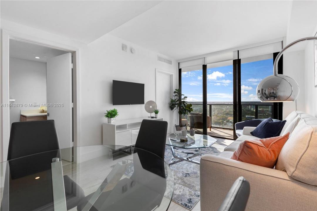 121 NE 34th St 2410, Miami, Floride 33137, États-Unis
