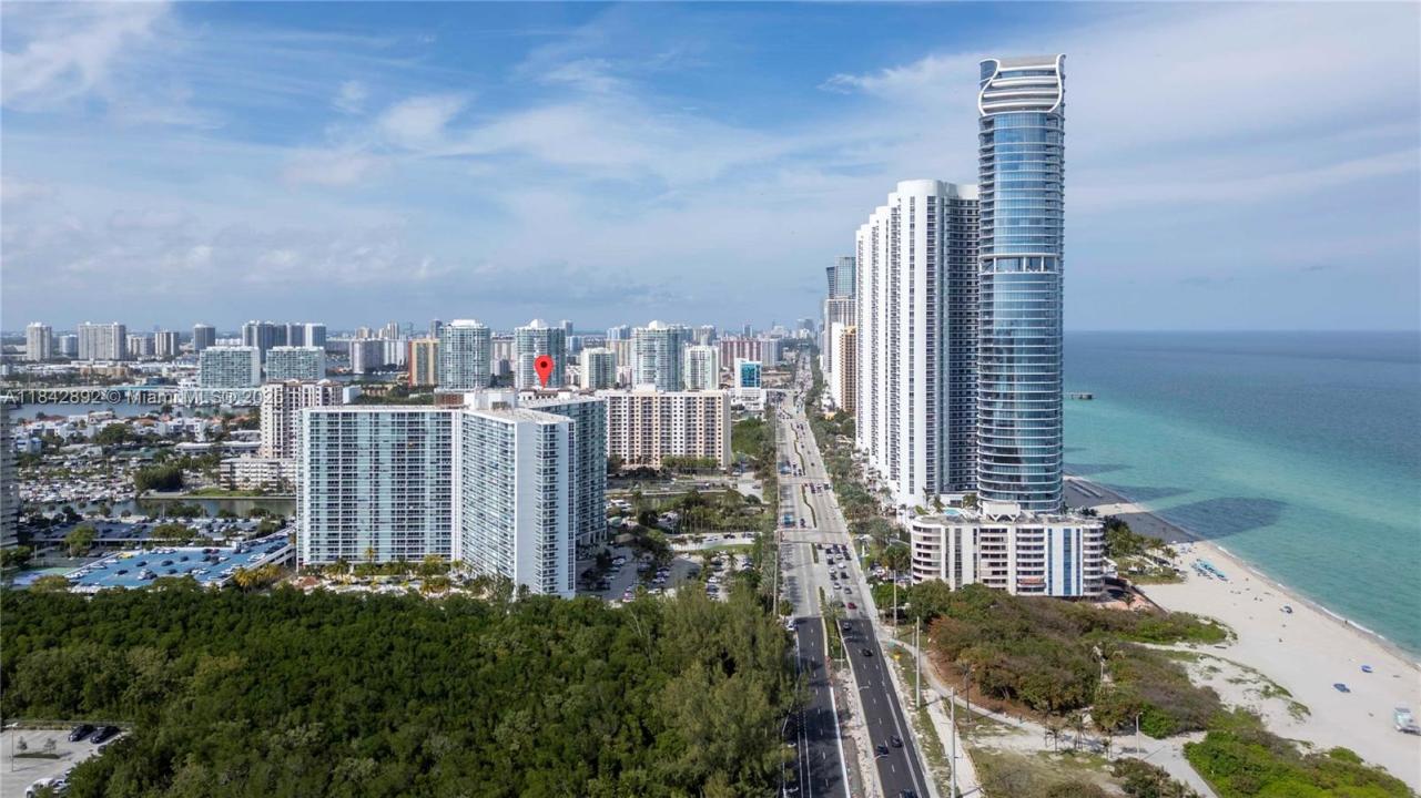 100 Bayview Dr 508, Sunny Isles Beach, Florida 33160, Stati Uniti
