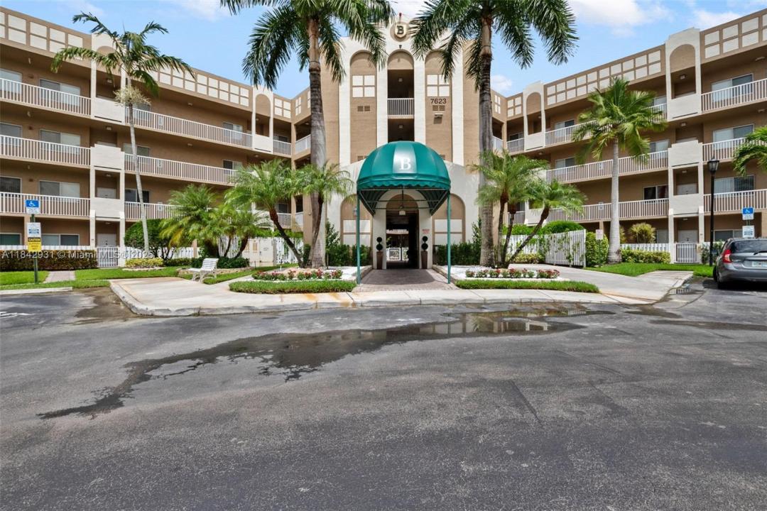 7623 Southampton Ter 204, Tamarac, Floride 33321, États-Unis