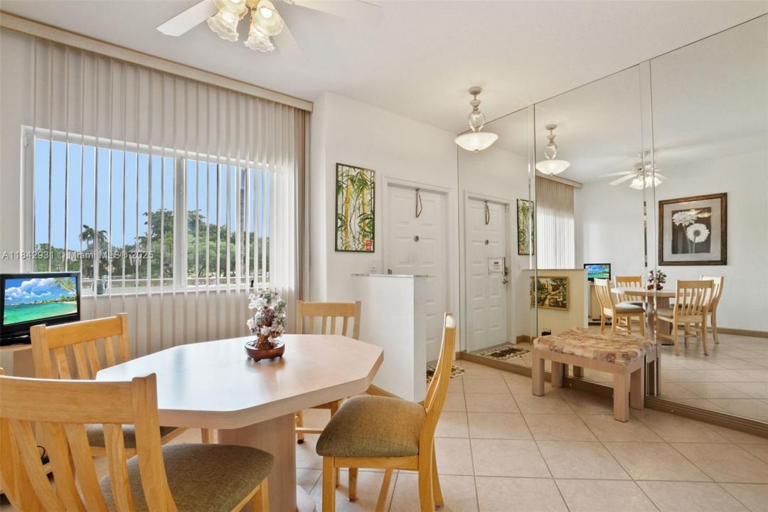 7623 Southampton Ter 204, Tamarac, Floride 33321, États-Unis