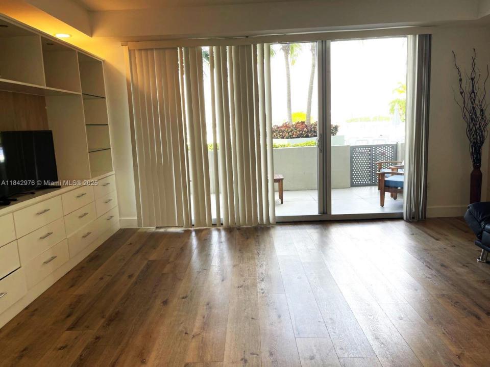 1200 West BS2, Miami Beach, 佛罗里达州 33139, 美国