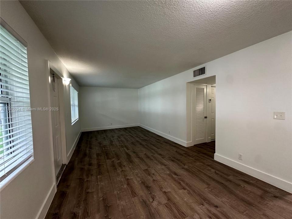 2500 Johnson St 8, Hollywood, フロリダ 33020, アメリカ合衆国