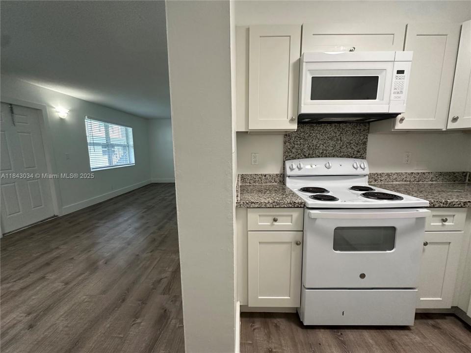 2500 Johnson St 8, Hollywood, フロリダ 33020, アメリカ合衆国