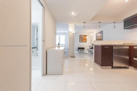 2301 Collins Ave 1023, Miami Beach, Florida 33139, USA