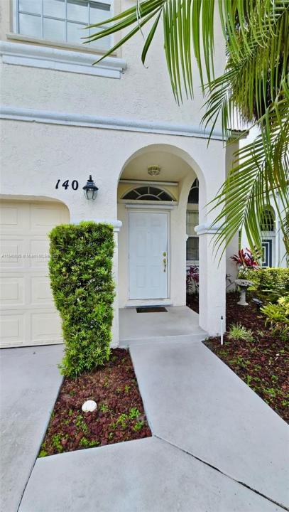 140 NW 151st Ave, Pembroke Pines, Florida 33028, Stati Uniti