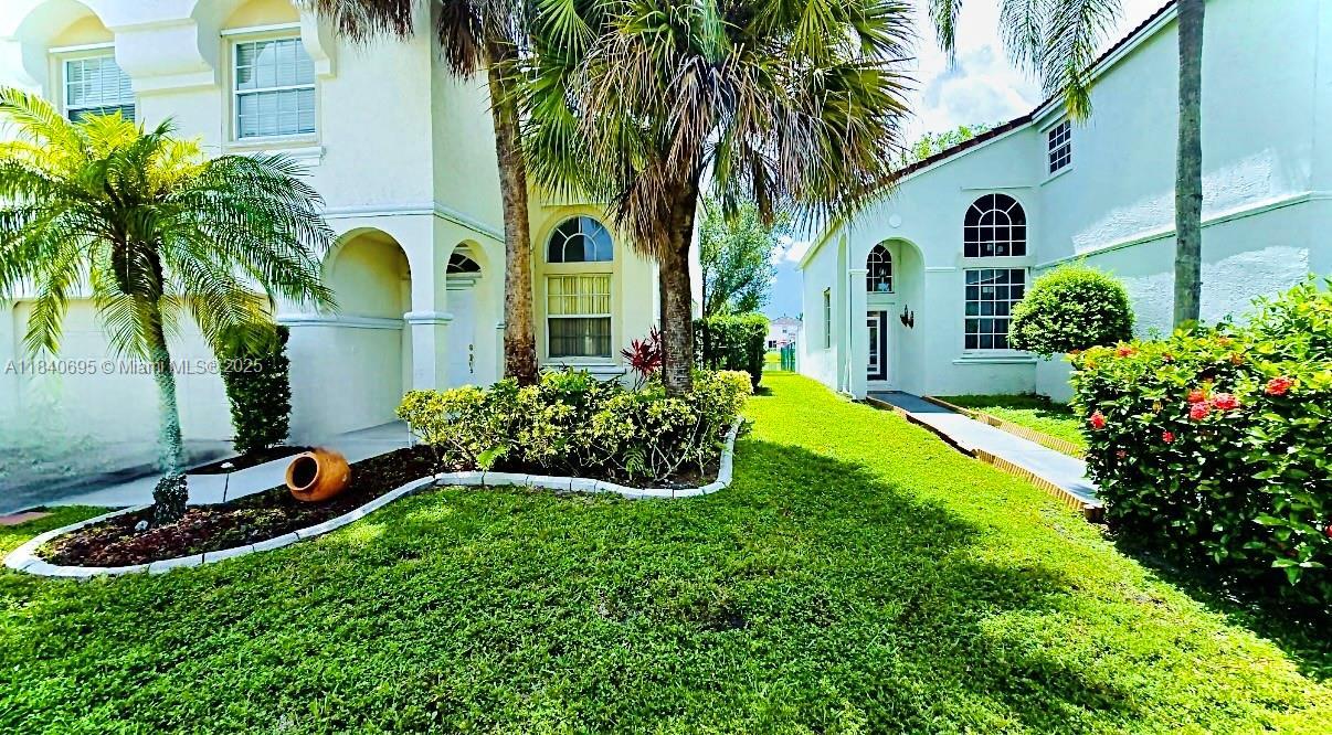 140 NW 151st Ave, Pembroke Pines, Florida 33028, Stati Uniti