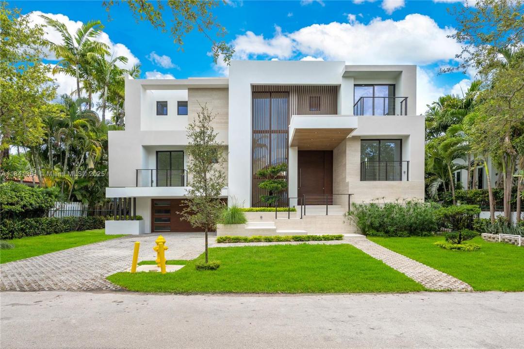 285 Woodcrest Rd, Key Biscayne, Florida 33149