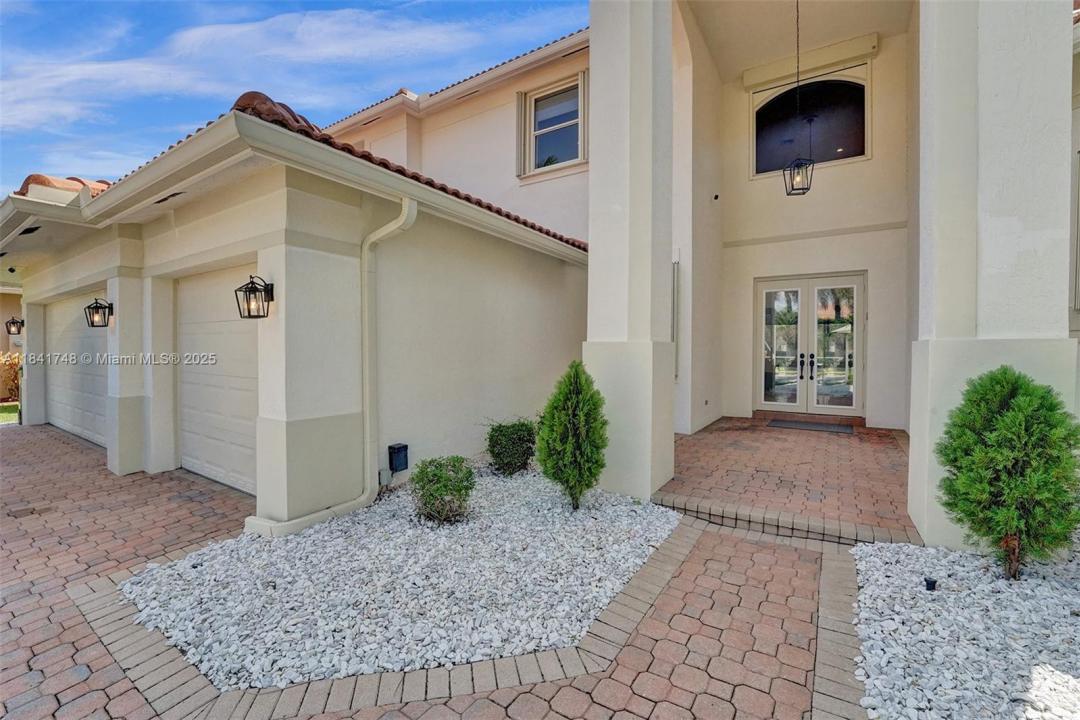 1727 Victoria Pointe Cir, Weston, פלורידה 33327, ארצות הברית של אמריקה 
