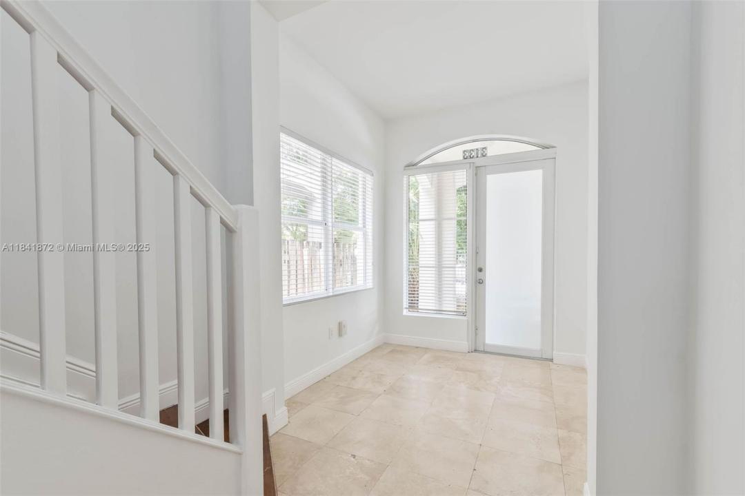 3133 Hibiscus St 3133, Miami, Florida 33133