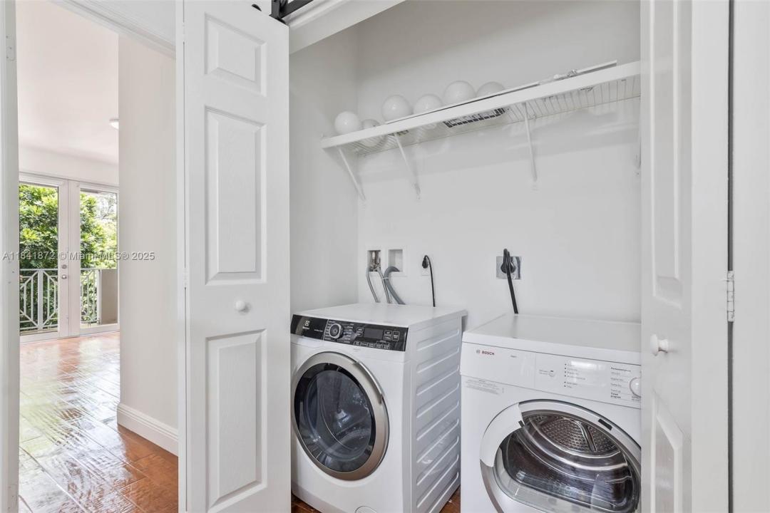 3133 Hibiscus St 3133, Miami, Florida 33133