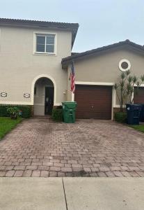 22155 SW 88th Path, Cutler Bay, Florida 33190, USA