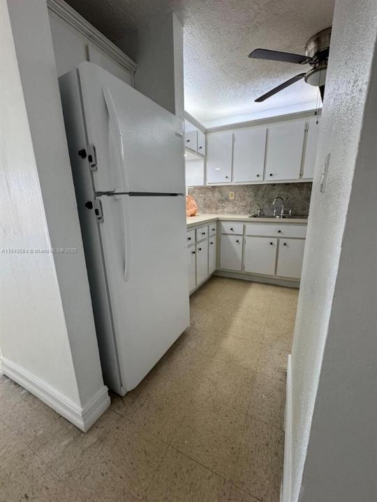 1910 W 56th St 3320, Hialeah, Florida 33012, Estados Unidos