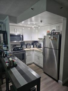16450 NW 2nd Ave 310, Miami, Florida 33169, USA