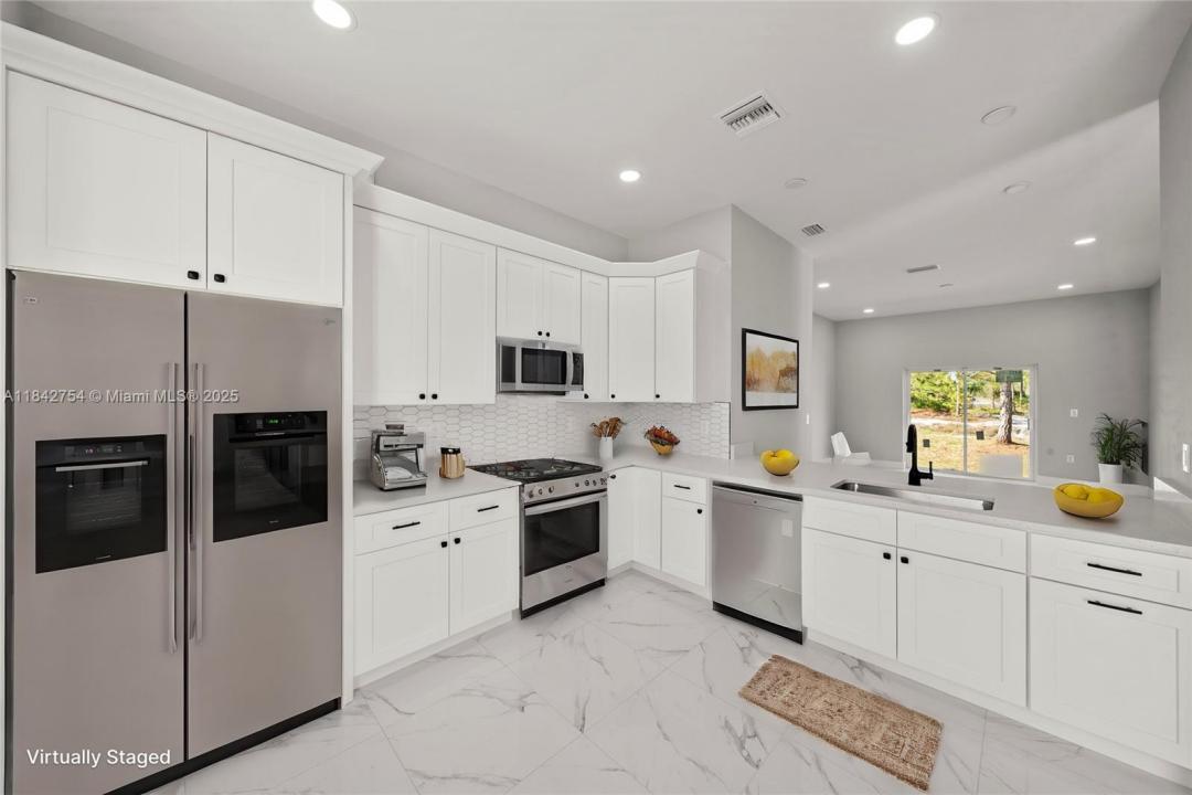 1034 GREEN FIELD ST, Lehigh Acres, Florida 33974