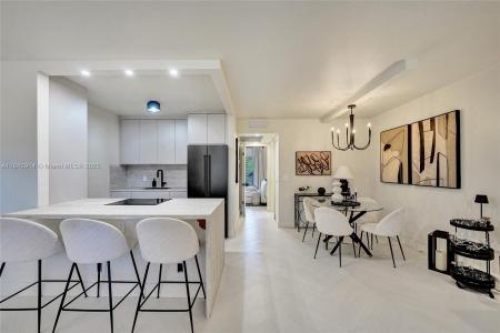 850 SW 133rd Ter 316B, Pembroke Pines, Florida 33027, USA