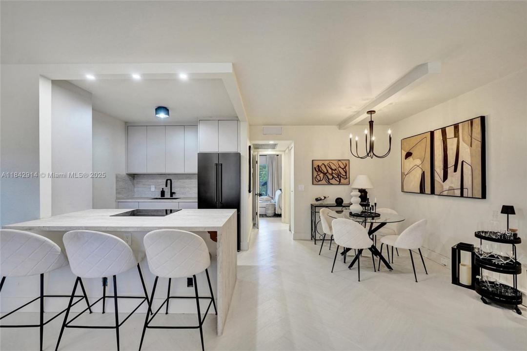 850 SW 133rd Ter 316B, Pembroke Pines, Florida 33027, Amerika Birleşik Devletleri