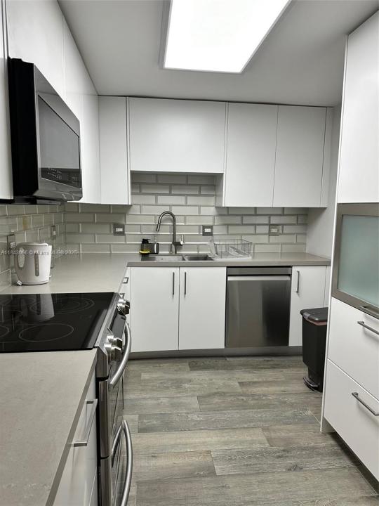 6039 Collins Ave 623, Miami Beach, Florida 33140, Amerika Birleşik Devletleri