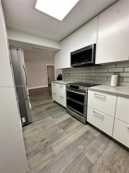 6039 Collins Ave 623, Miami Beach, Florida 33140, Amerika Birleşik Devletleri