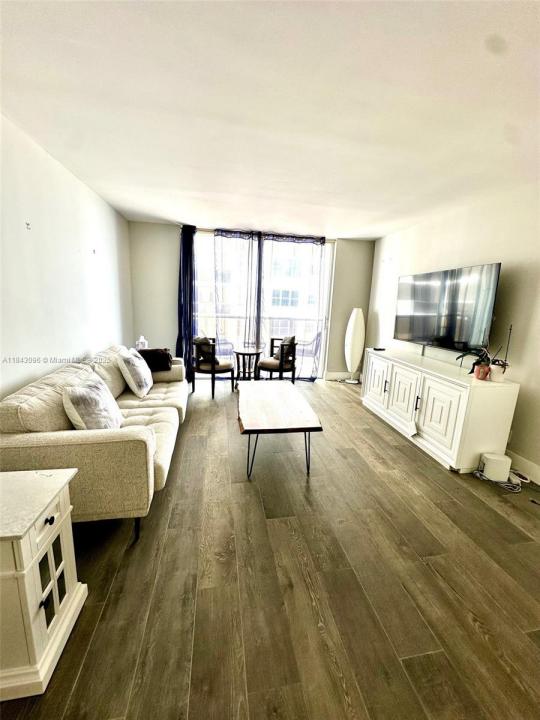 6039 Collins Ave 623, Miami Beach, Florida 33140, Amerika Birleşik Devletleri