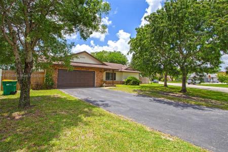 8022 NW 84th Ter, Tamarac, فلوريدا 33321, الولايات المتحدة