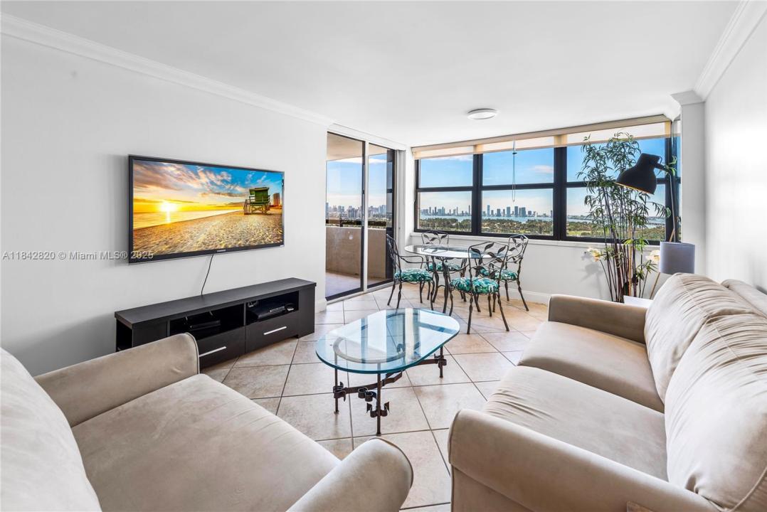 2555 Collins Ave 2306, Miami Beach, Flórida 33140, Estados Unidos
